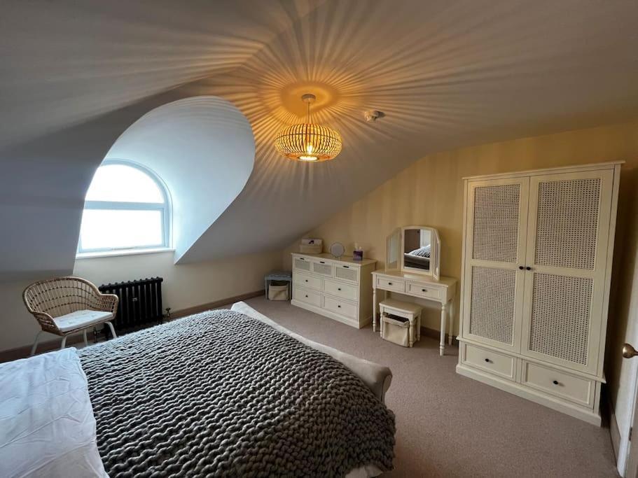 Luxury Penthouse Apartment Lowestoft Bagian luar foto